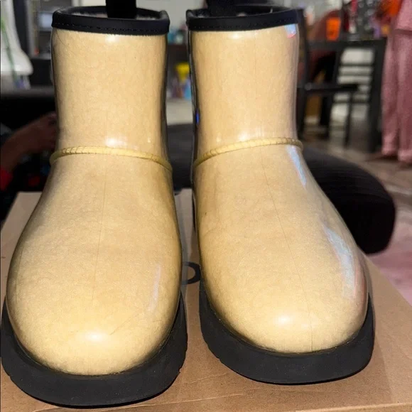 UGG Cream Ankle Boots with Black Soles - Picture 3 of 6